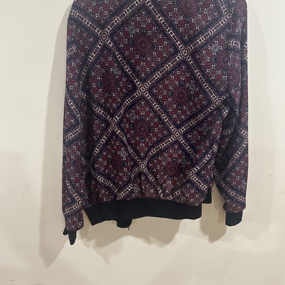 Stylish jacket - Picture 2 of 3